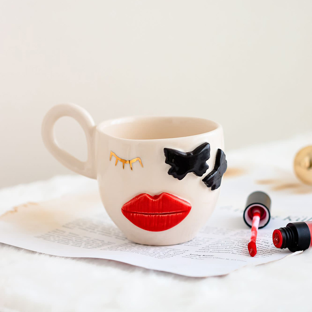 24k Gerçek Altın Dekorlu El Yapımı Şaziye Hanım Seramik Mug Kupa